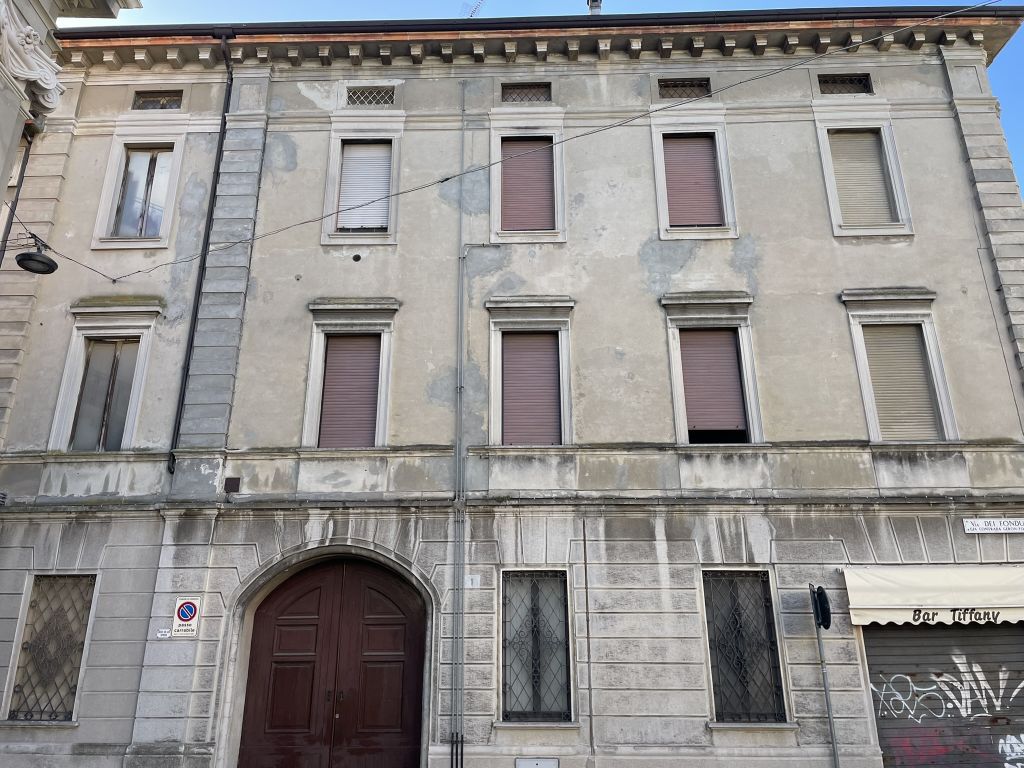 Palazzo cielo terra centro storico