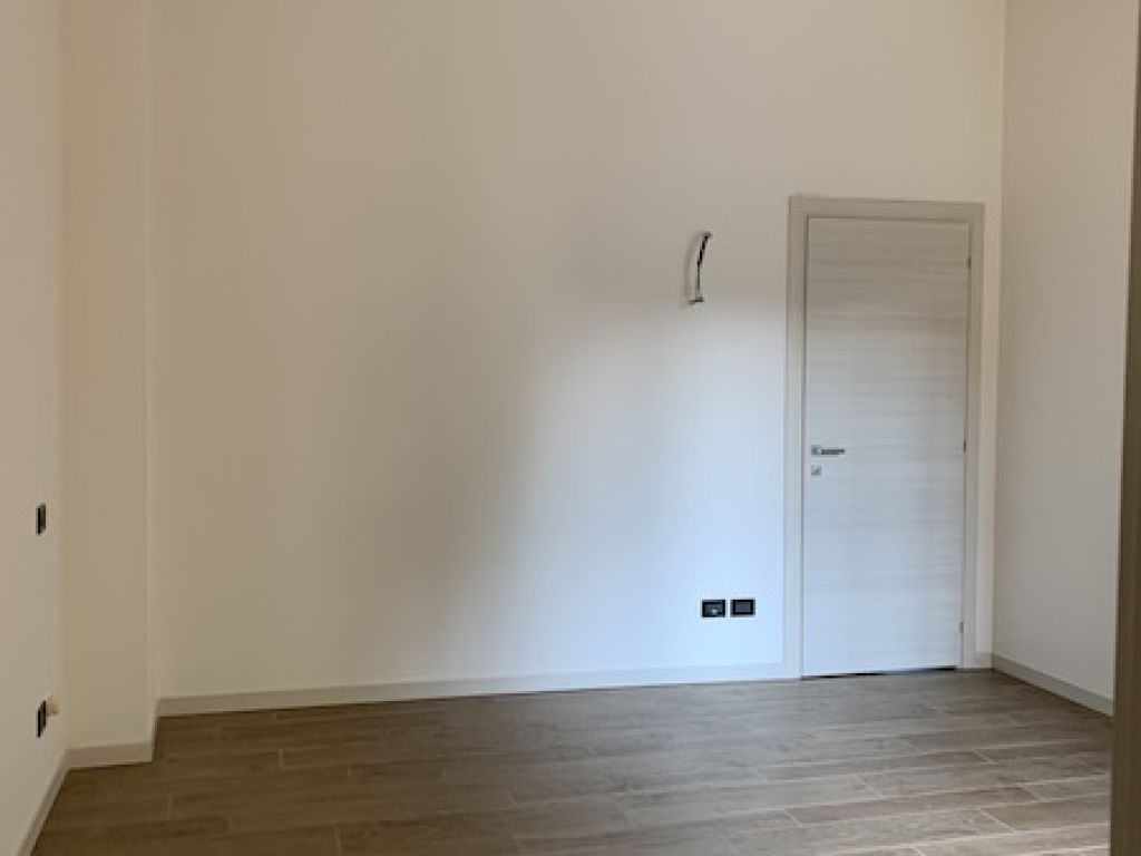 Trilocale con terrazza 