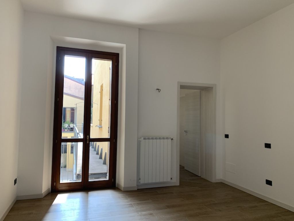 Trilocale con terrazza 