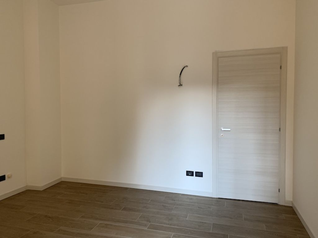 Trilocale con terrazza 