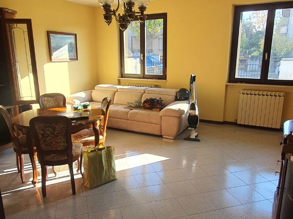 Villetta a schiera di testata