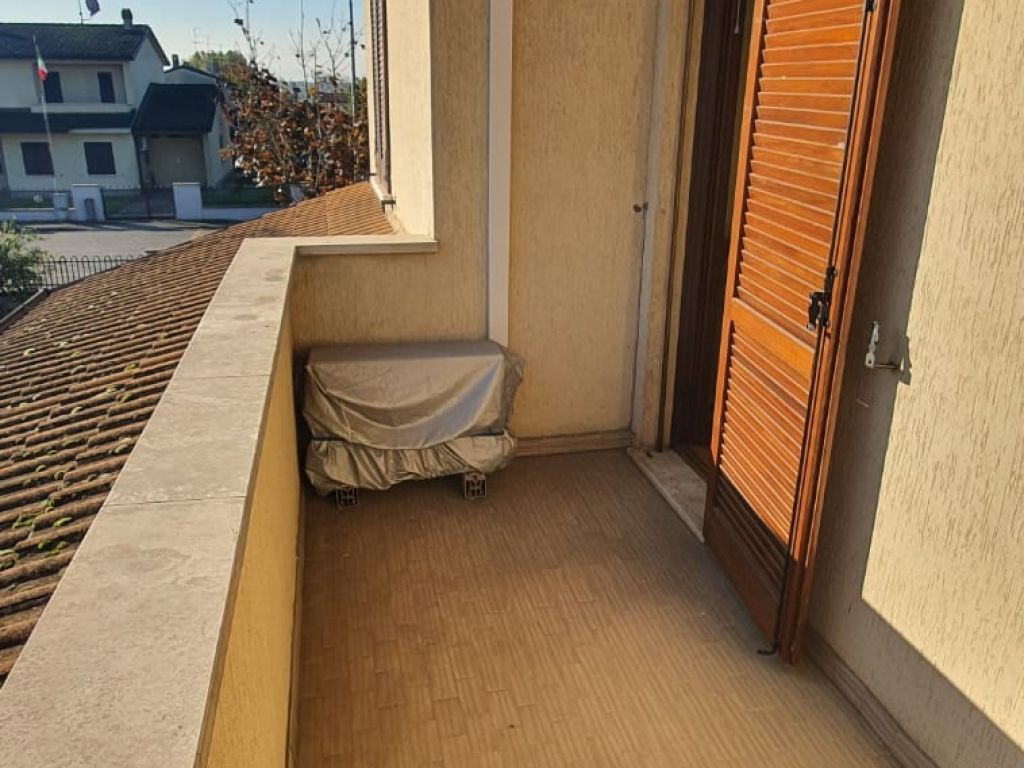 Villetta a schiera di testata