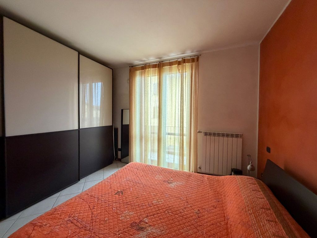 Bilocale con balconi 