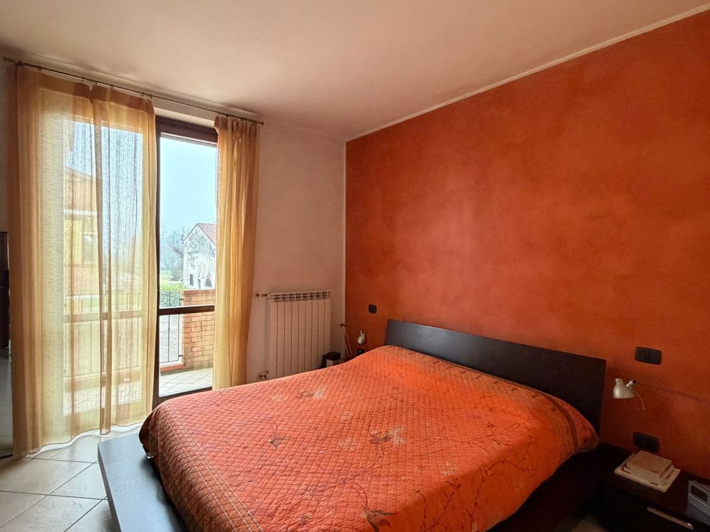 Bilocale con balconi 