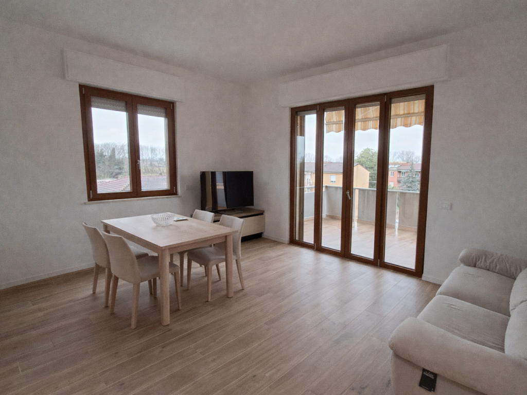Bilocale ristrutturato con terrazzo