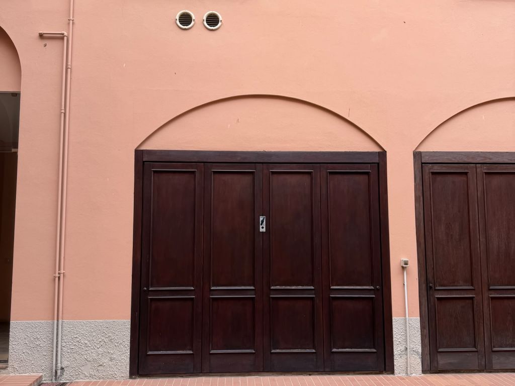 Autorimessa centro storico Via Cadolini