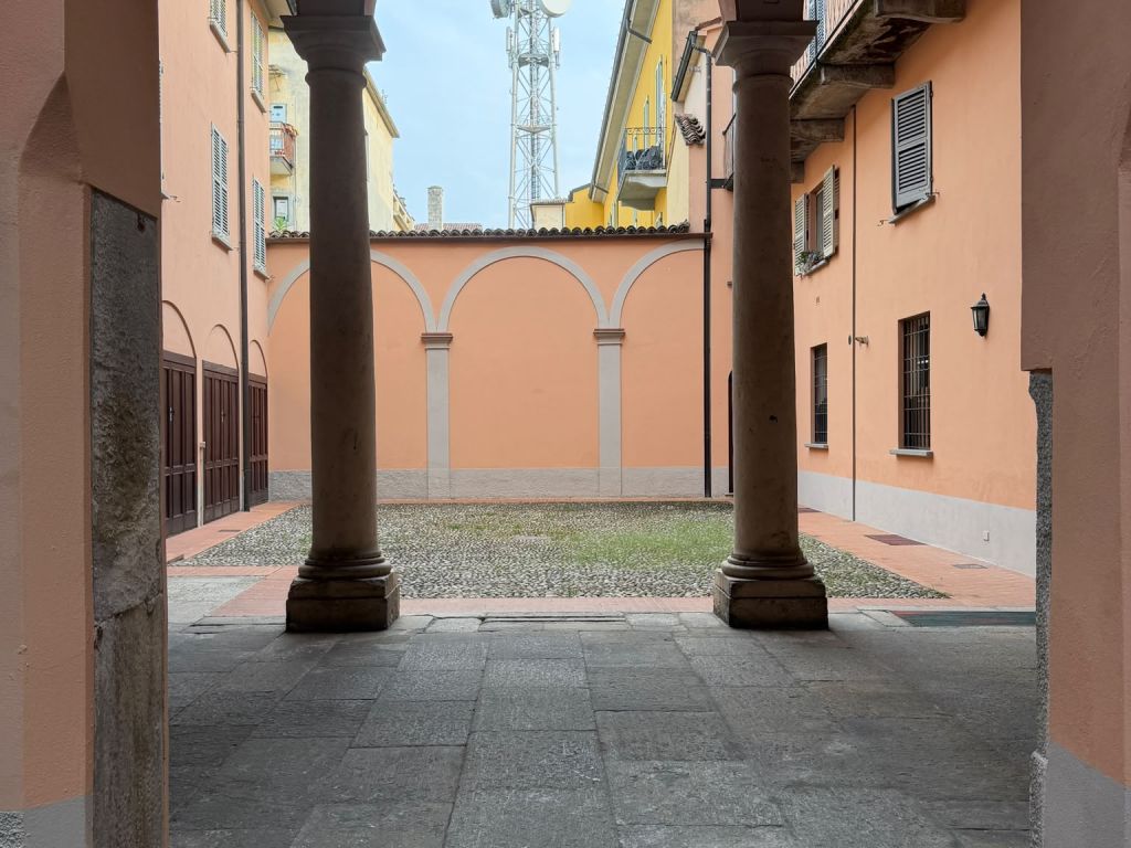 Autorimessa centro storico Via Cadolini